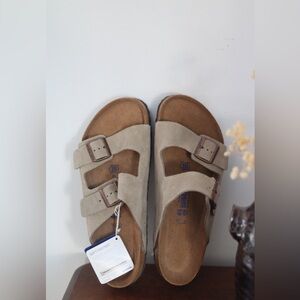 NWT Men’s Birkenstock Soft Footbed Suede Sandals Taupe Size 45 US 12 Regular Fit